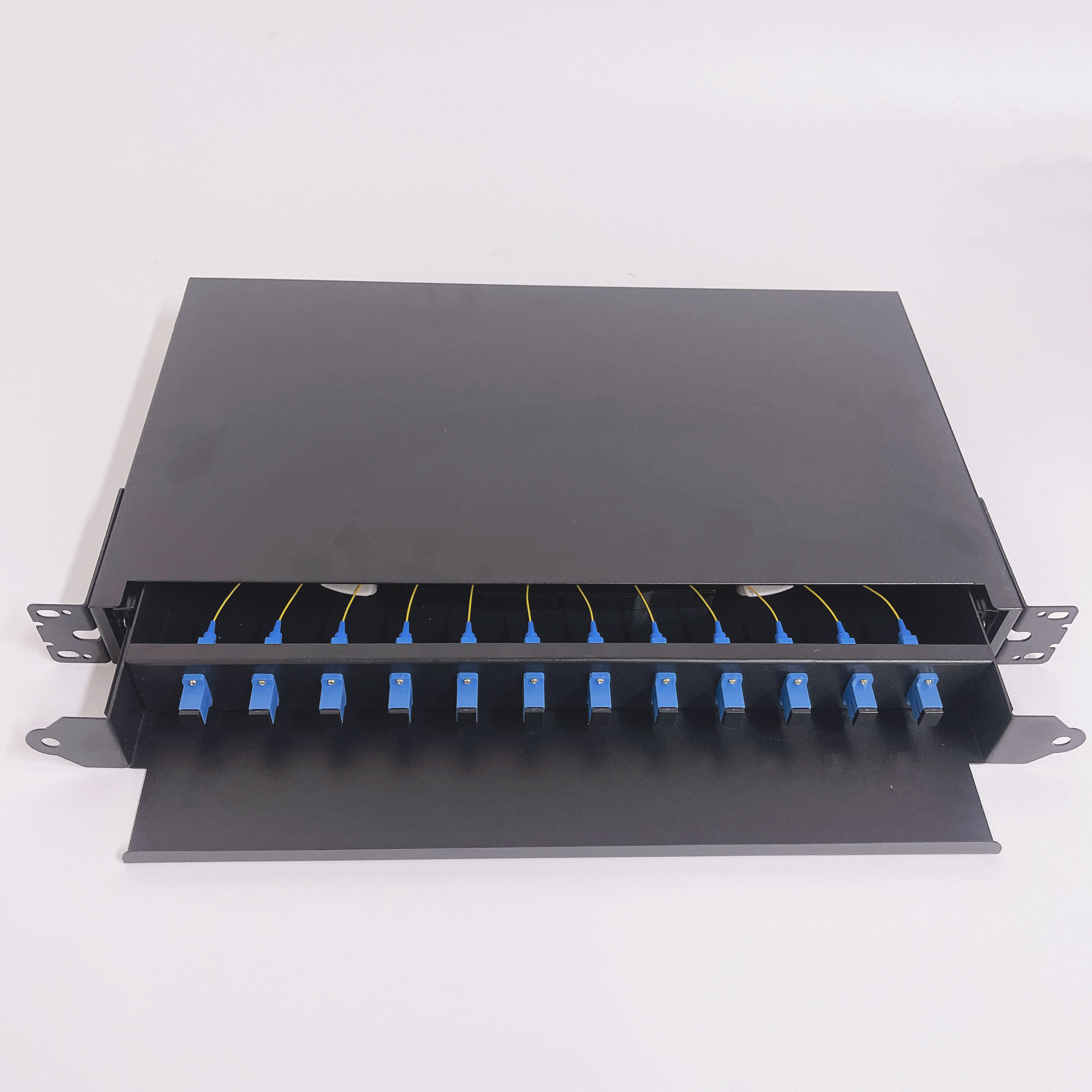 Bảng vá sợi quang gắn rack 19 inch 12 cổng